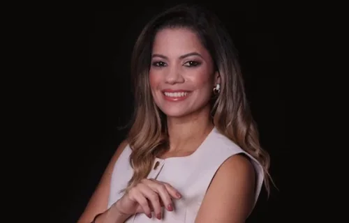 Vivi Neves massoterapeuta e esteticista na Amadora